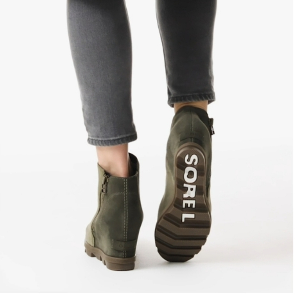 SOLD SOREL Joan of Arctic Wedge ll Bootie - Picture 3 of 12